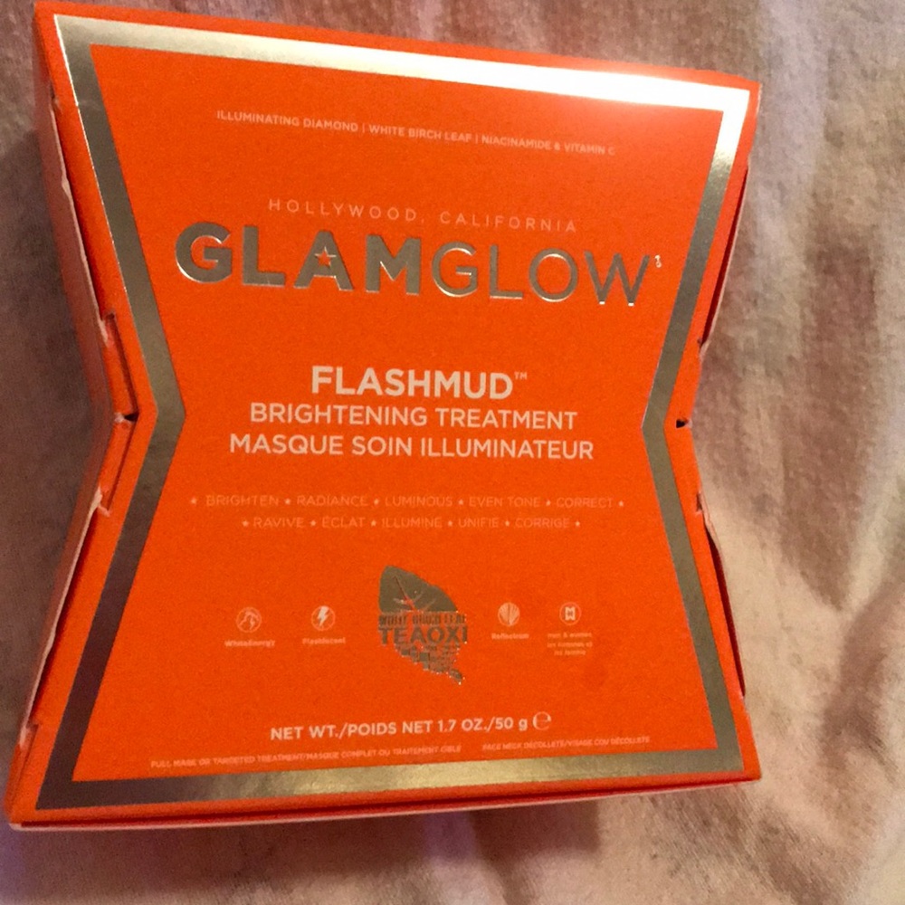 GLAMGLOW FLASHMUD™ Brightening Treatment